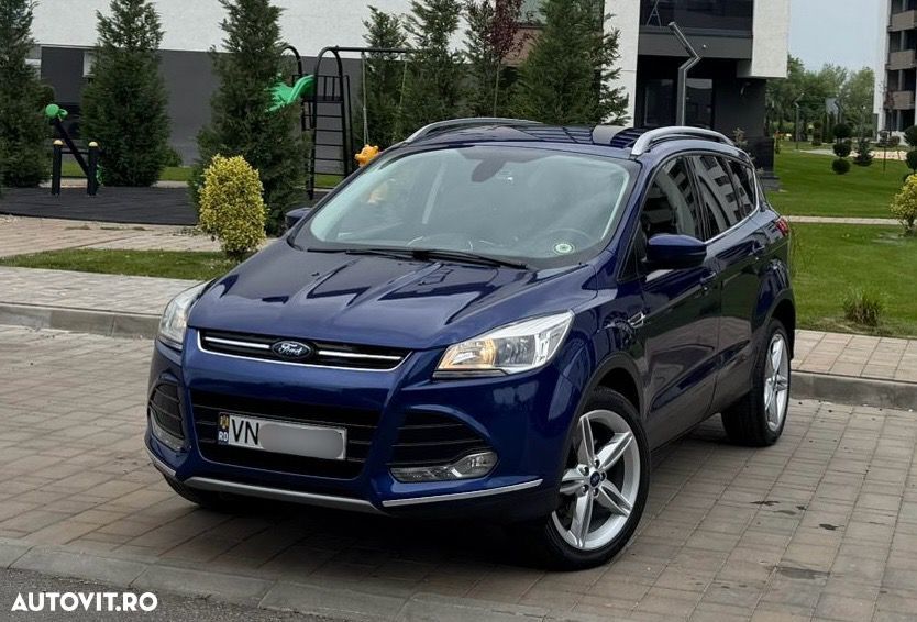 Ford Kuga 2.0 TDCi 4x4 Aut. Titanium - 1