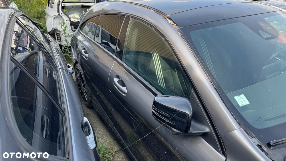 Mercedes-Benz CLA 200 d 7G-DCT AMG Line - 8