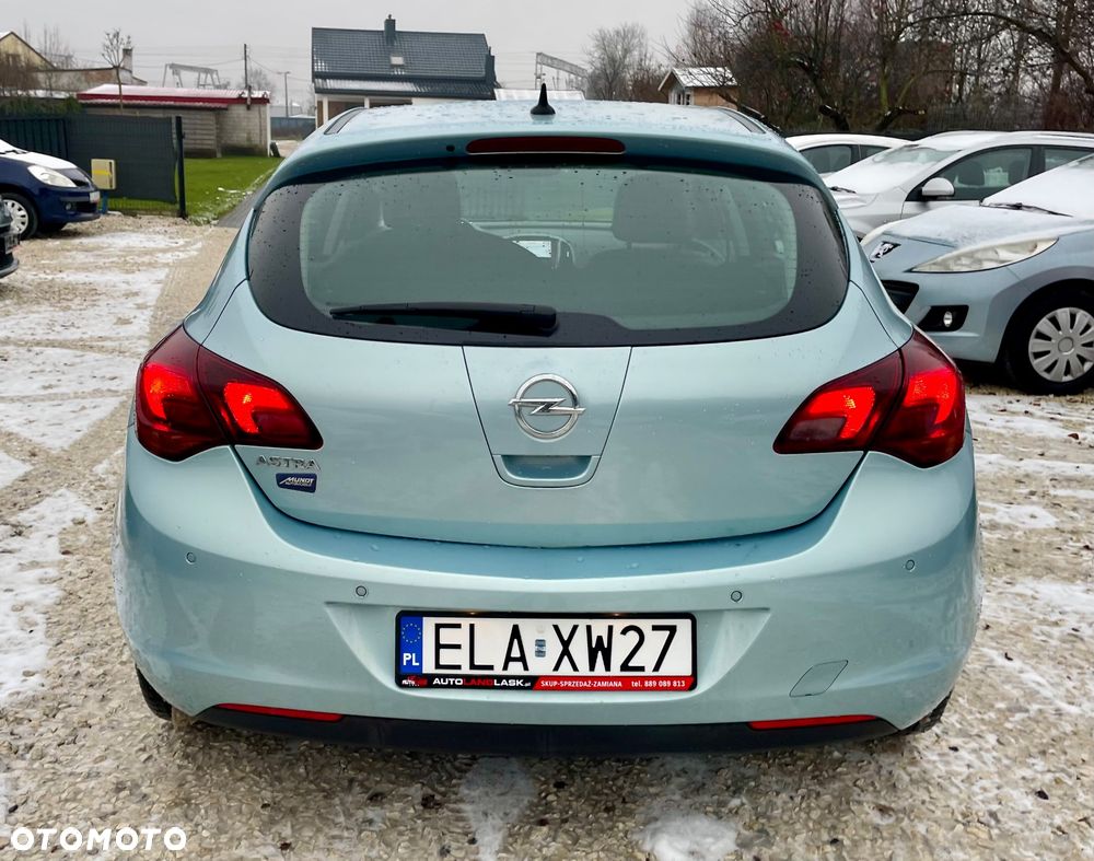 Opel Astra 1.6 NAVI - 15
