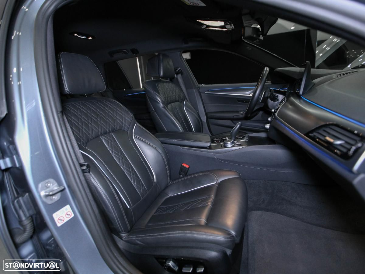 BMW 530 e Pack 50 anos M - 11