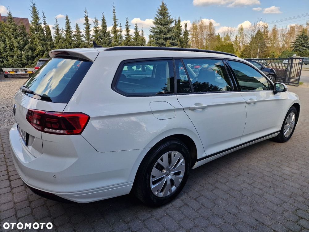 Volkswagen Passat 1.5 TSI EVO Business - 9