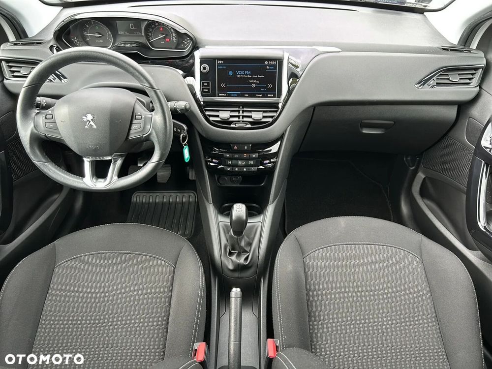 Peugeot 208 1.2 PureTech Style - 5