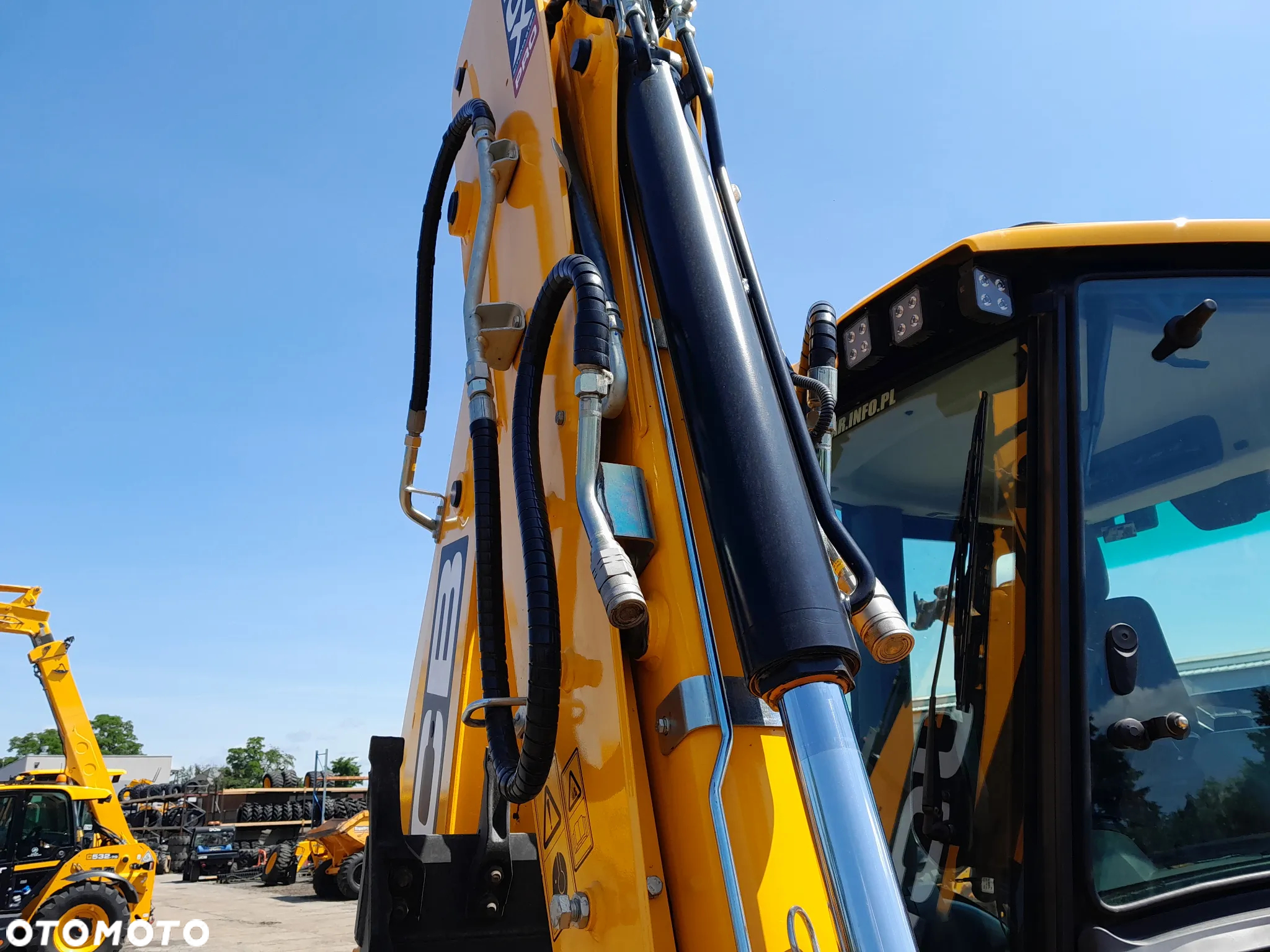 JCB JCB 4CX DUALDRIVE - 15