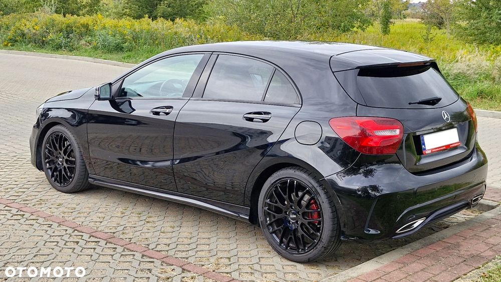 Mercedes-Benz Klasa A 220 d 4-Matic AMG Line - 7