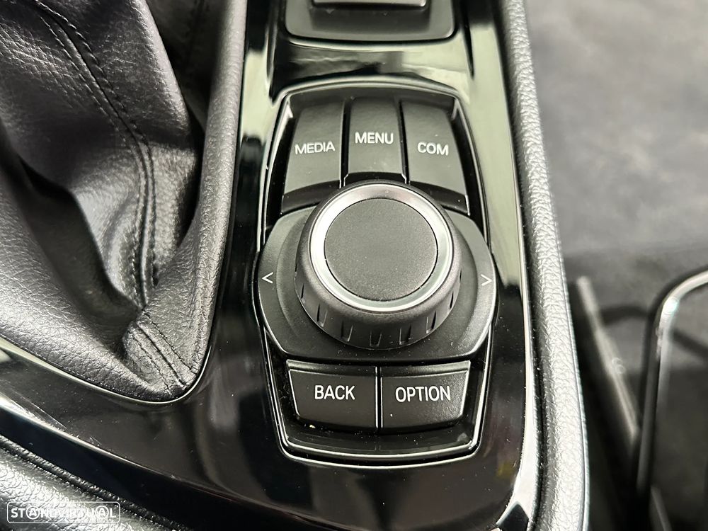 BMW 225xe Active Tourer Advantage - 31