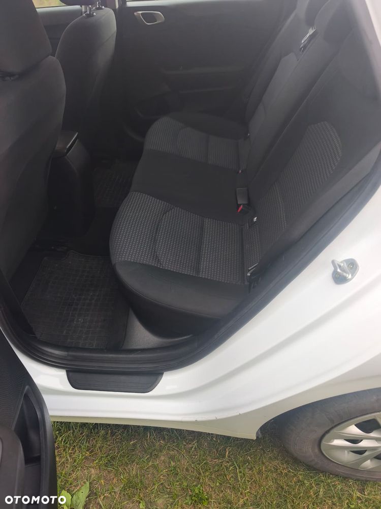 Kia Ceed 1.6 CRDi SCR S - 17