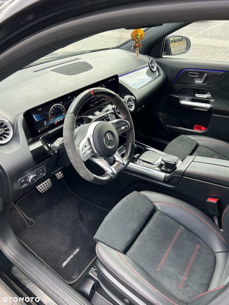 Mercedes-Benz GLA AMG 45 4-Matic+ - 35