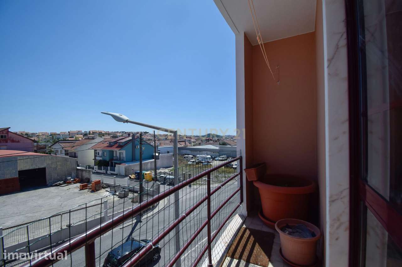 Apartamento T3, com 107 m² de área útil, estúdio musical com 40 m² e g - Grande imagem: 4/27