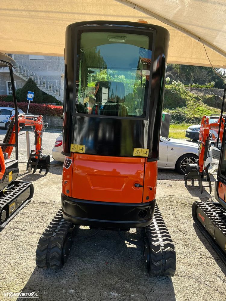 Kubota mini giratoria d722 - 5