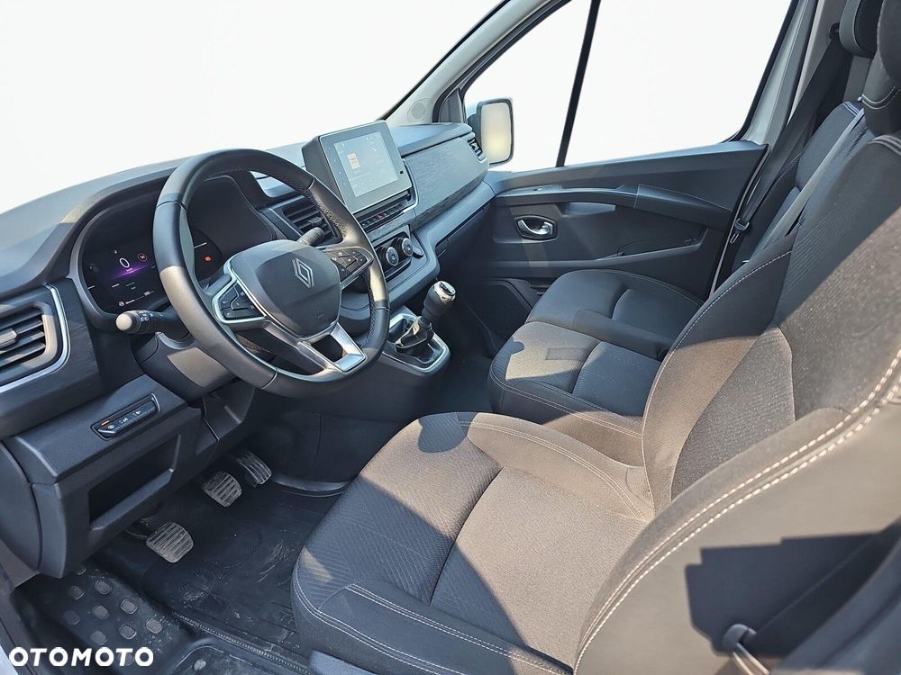 Renault Trafic - 10