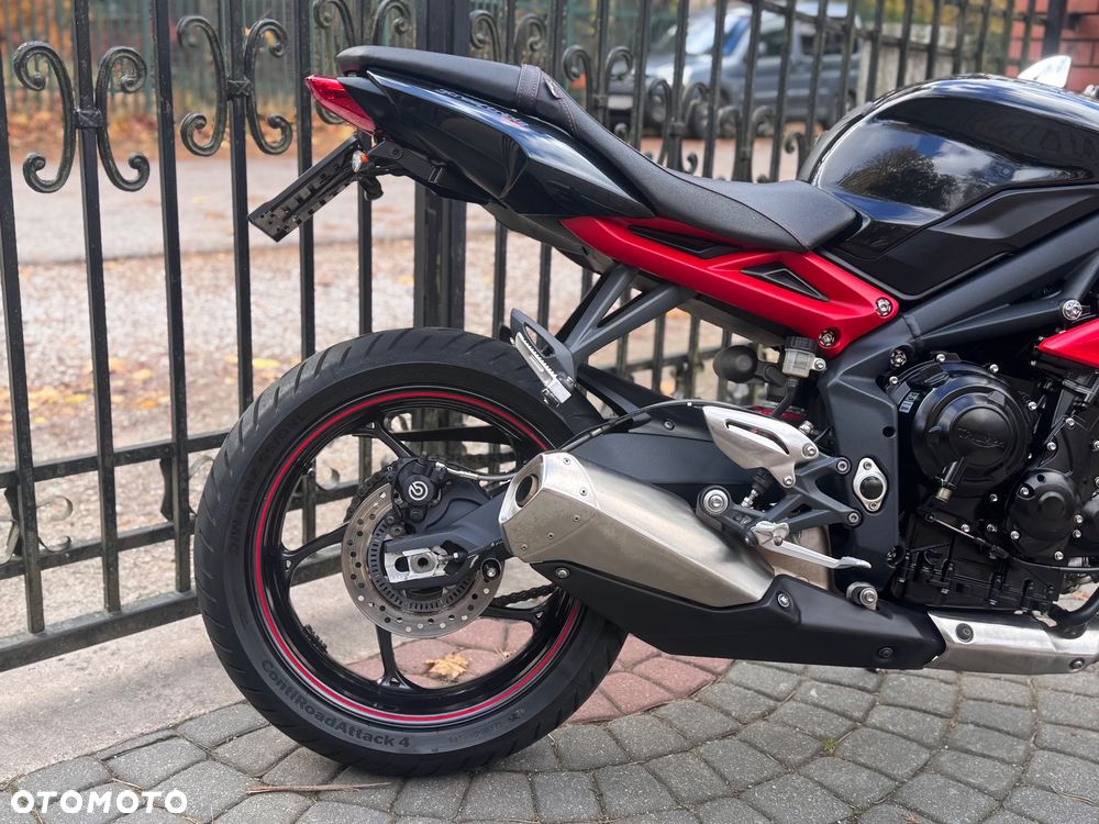 Triumph Street Triple - 9