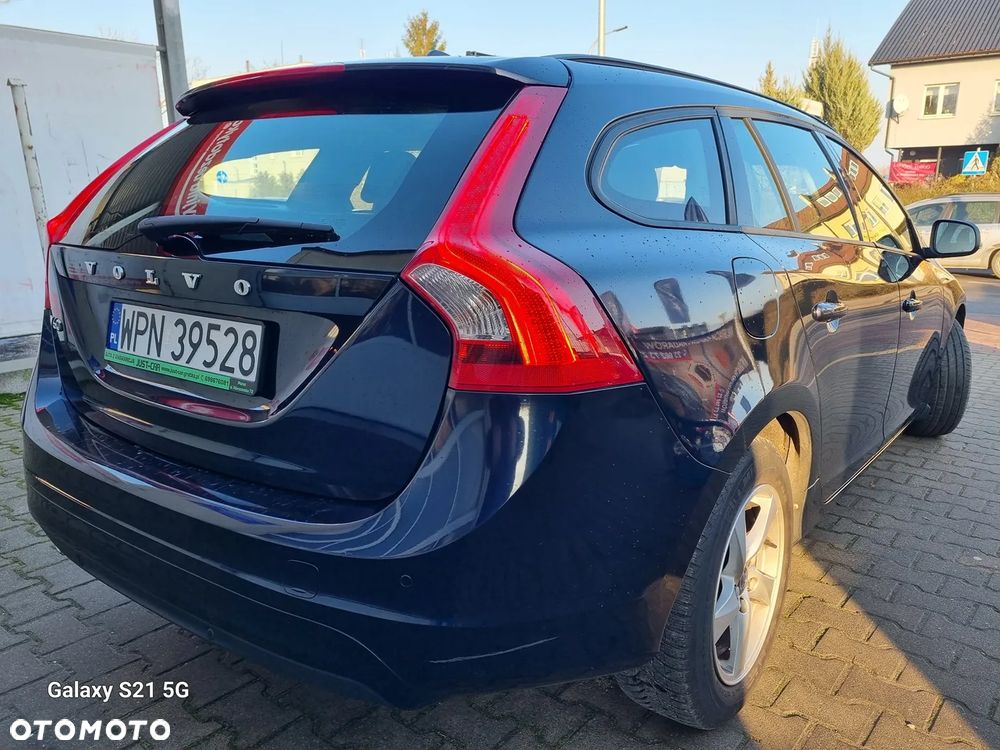 Volvo V60 D2 Momentum - 6
