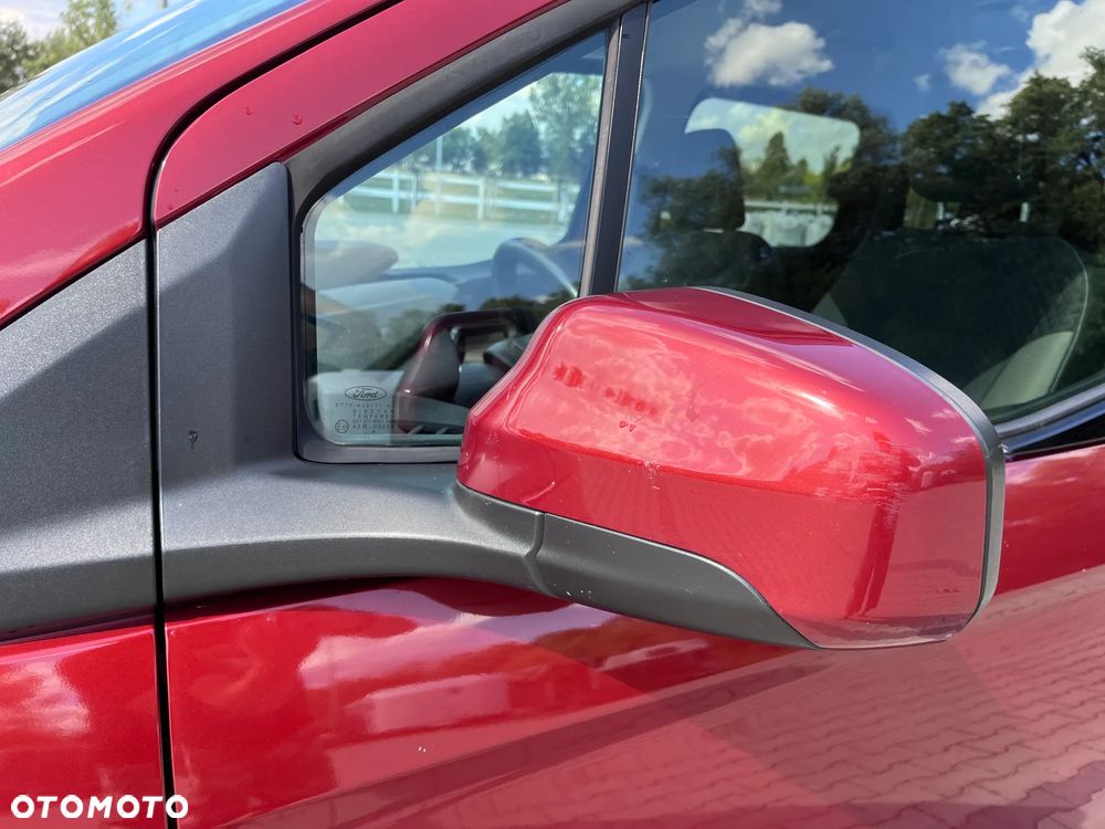 Ford Tourneo Courier 1.0 EcoBoost Titanium - 11