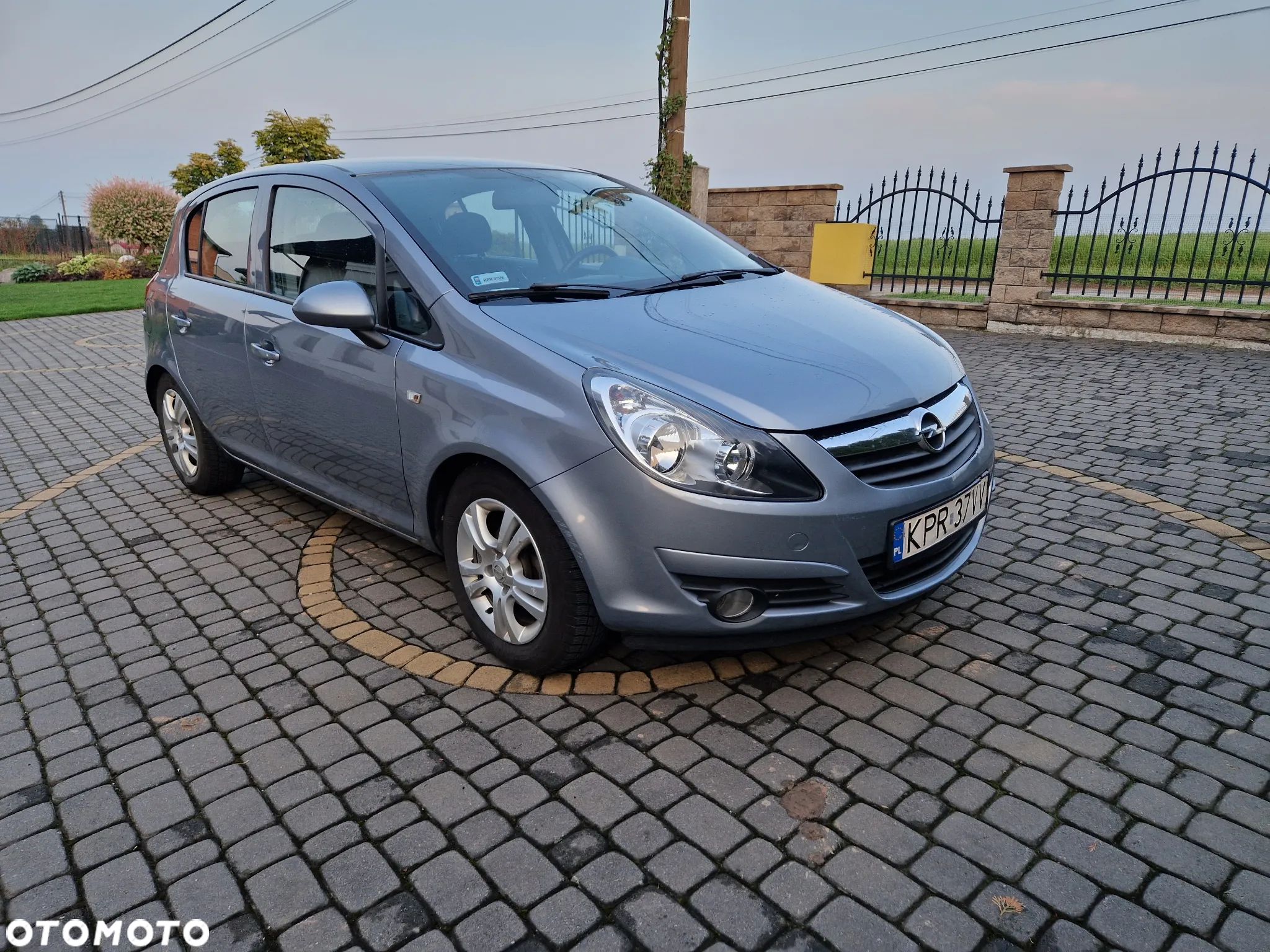 Opel Corsa 1.2 16V Essentia - 1