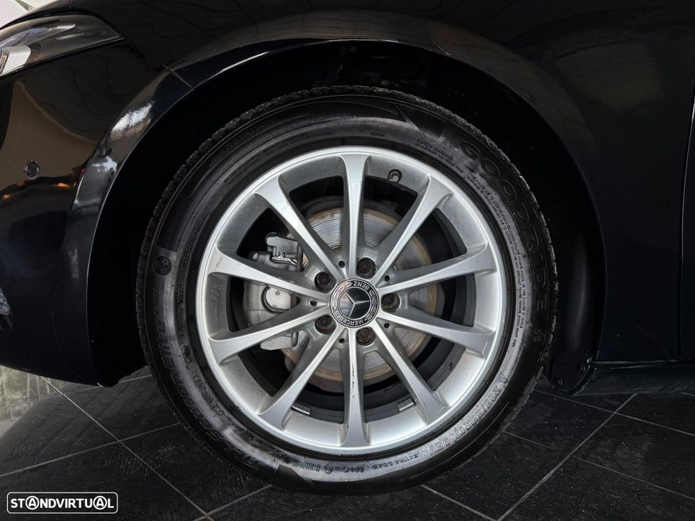 Mercedes-Benz A 180 d Progressive Aut. - 12