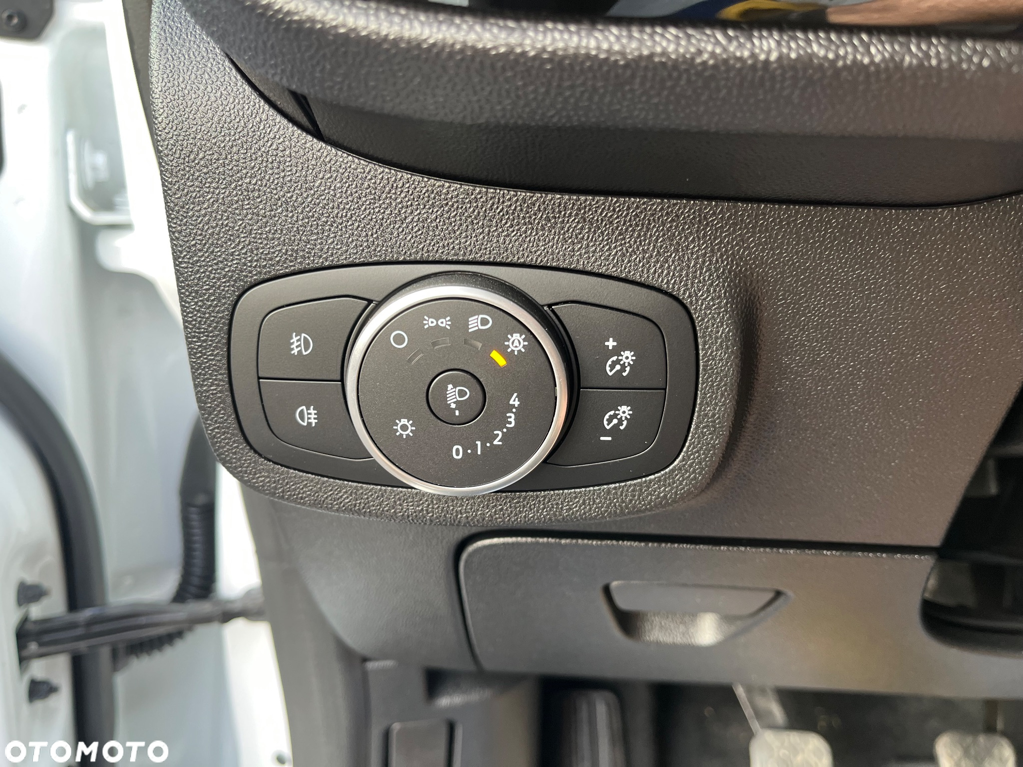 Ford Fiesta 1.0 EcoBoost Hybrid S&S ACTIVE - 14