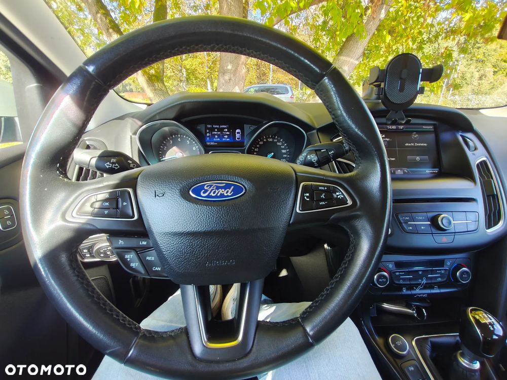 Ford Focus 1.0 EcoBoost Gold X (Trend) - 14