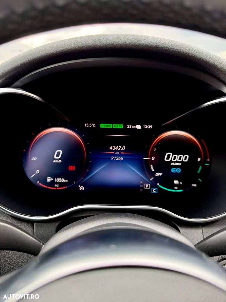 Mercedes-Benz C 300 e 9G-TRONIC AMG Line - 28