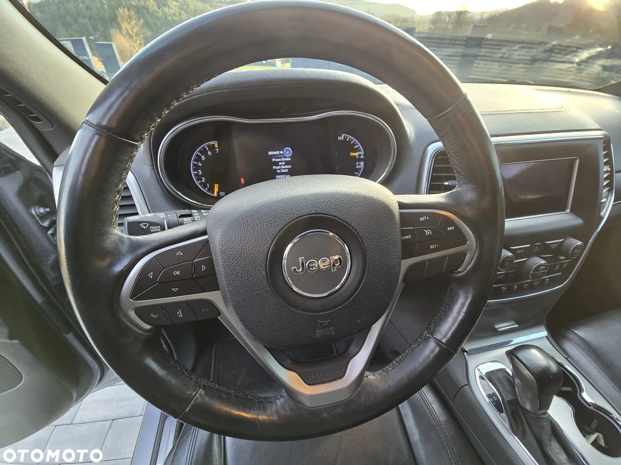Jeep Grand Cherokee - 19