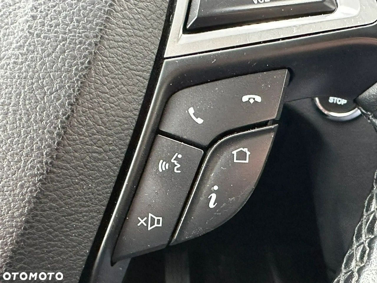 Ford S-Max - 28