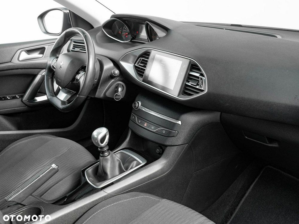 Peugeot 308 1.6 BlueHDi Allure S&S - 31