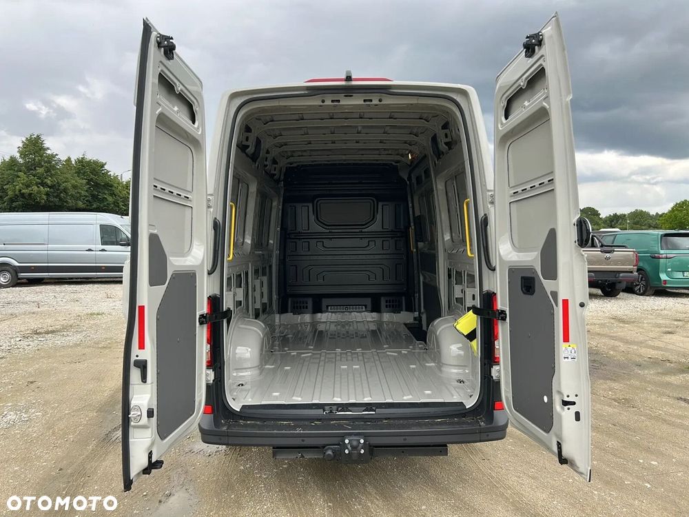 Volkswagen Crafter 35 Furgon AUTOMAT/L3H3, 2.0TDI 177KM, Wysoki dach, r.o. 3640 - 11