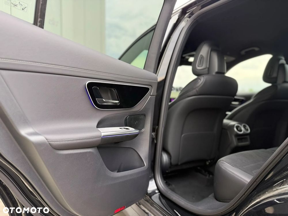 Mercedes-Benz GLC - 26
