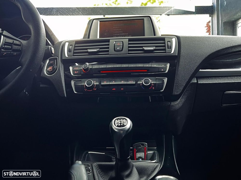 BMW 116 d Line Sport - 25