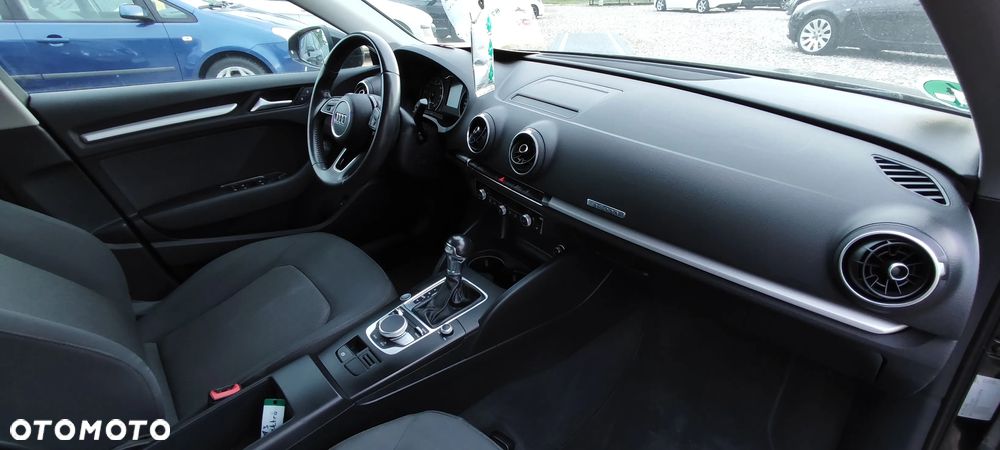 Audi A3 Sportback - 31