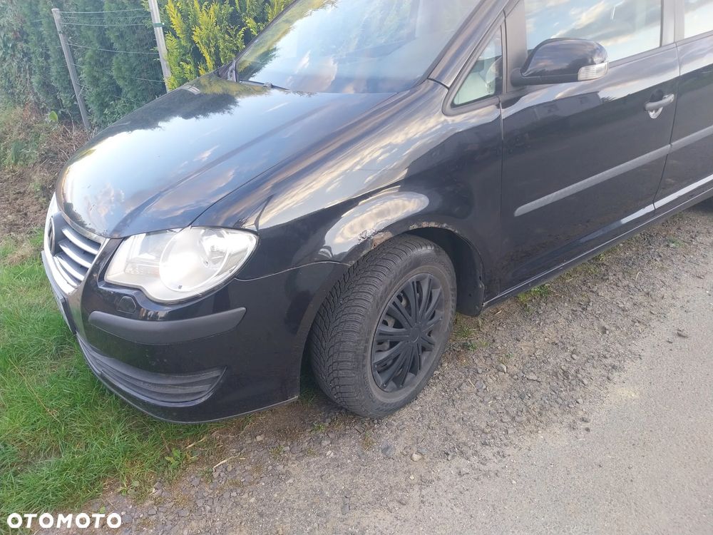 Volkswagen Touran - 5