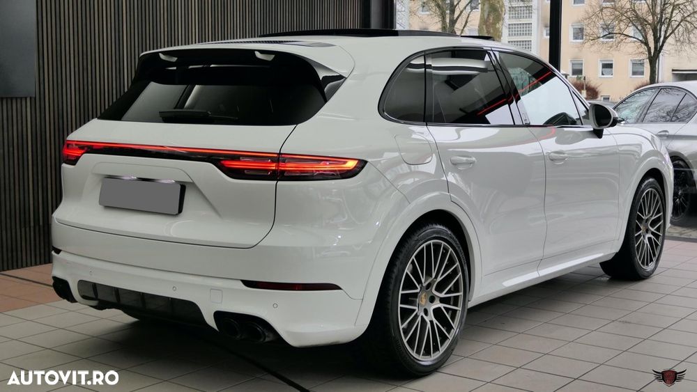 Porsche Cayenne Tiptronic S Platinum Edition - 5