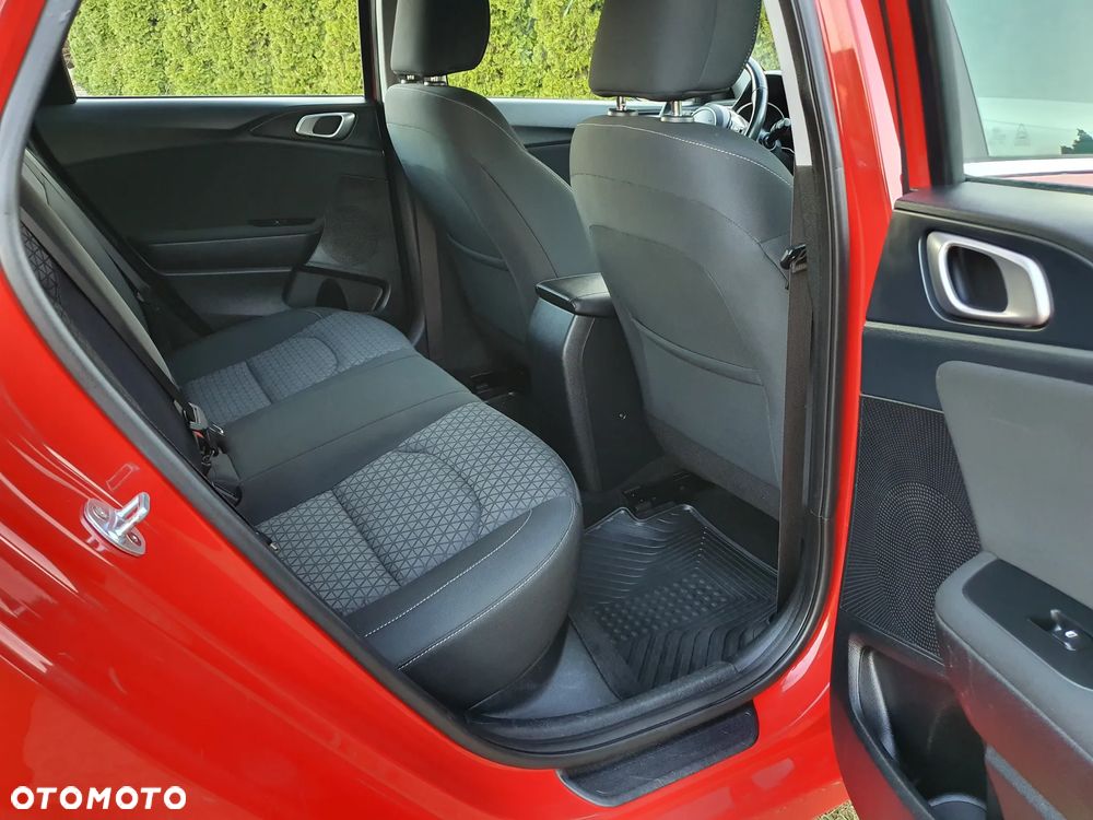 Kia Ceed 1.4 T-GDI L DCT - 24