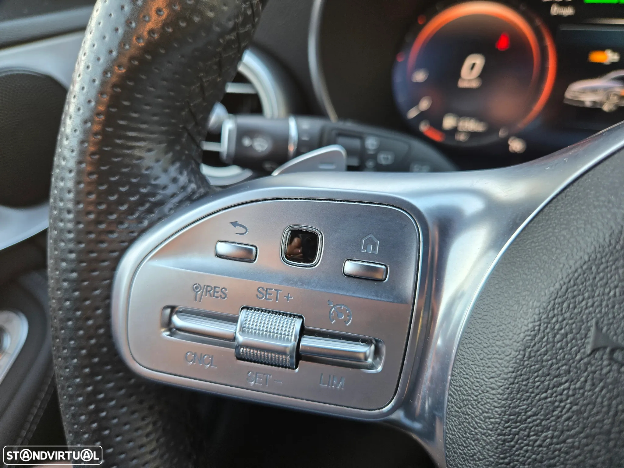 Mercedes-Benz C 300 de AMG Line - 20