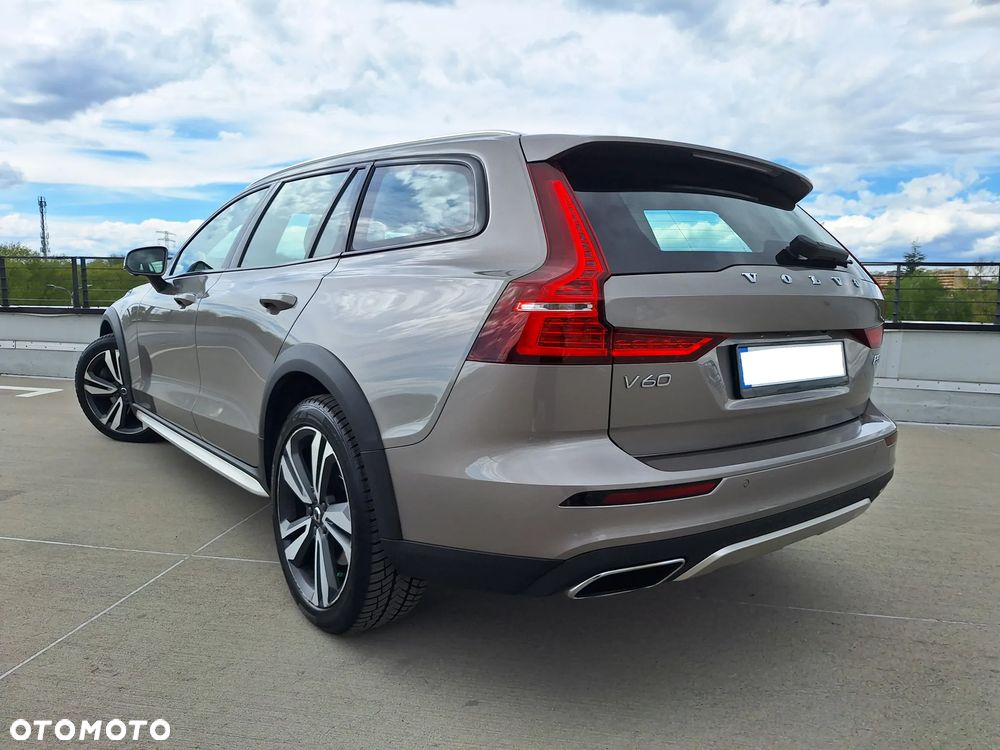 Volvo V60 Cross Country Pro B5 B AWD - 9