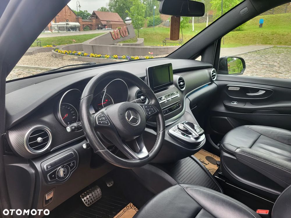 Mercedes-Benz Klasa V 250 d 4-Matic 7G-Tronic - 16