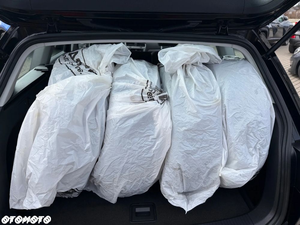 Volkswagen Golf 2.0 BlueTDI Comfortline - 19