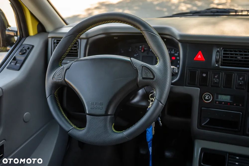 Volkswagen Multivan TDI - 33
