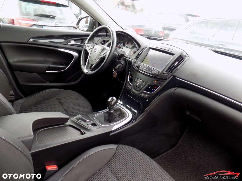Opel Insignia - 21
