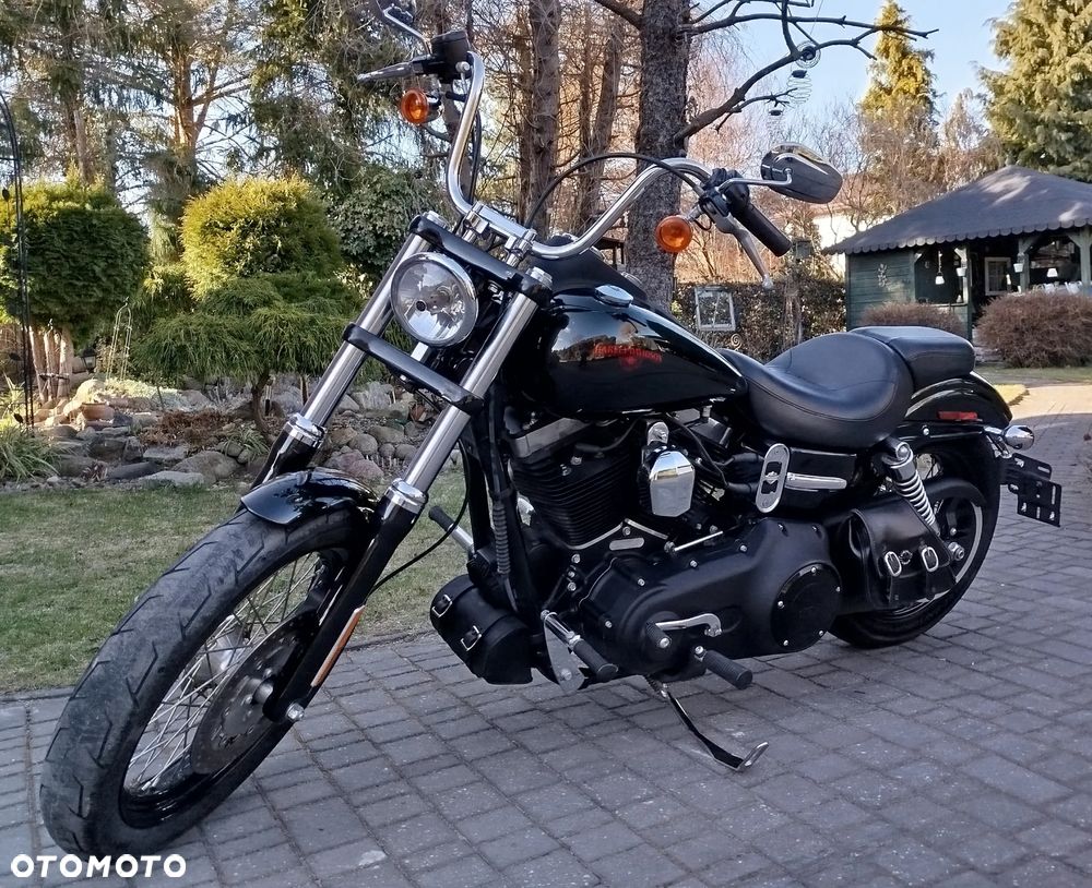 Harley-Davidson Dyna Street Bob - 10