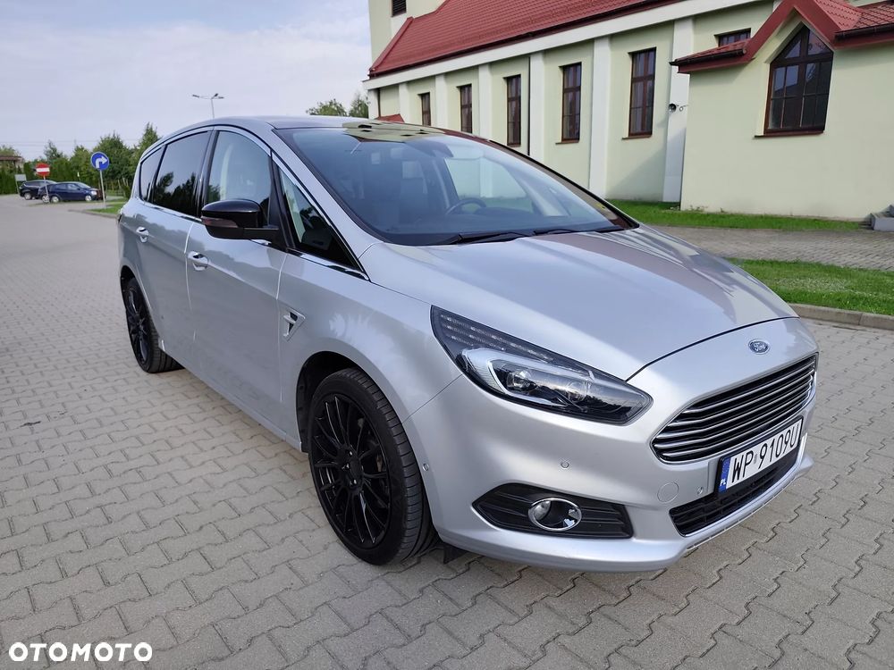 Ford S-Max 2.0 EcoBoost Titanium - 2