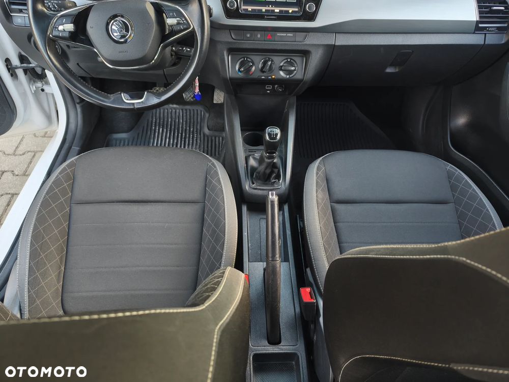 Skoda Fabia 1.0 TSI Active - 11