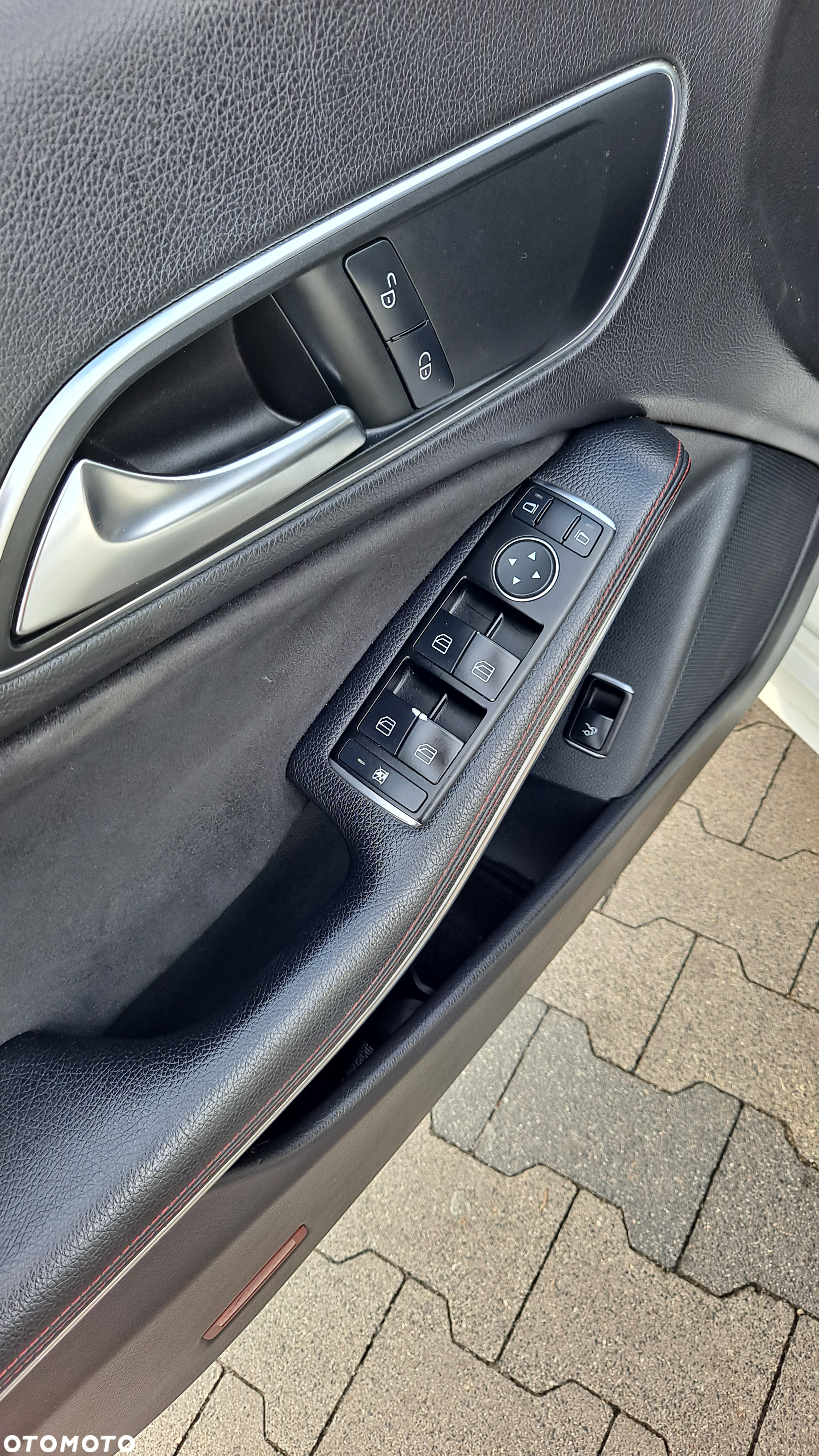 Mercedes-Benz CLA - 26