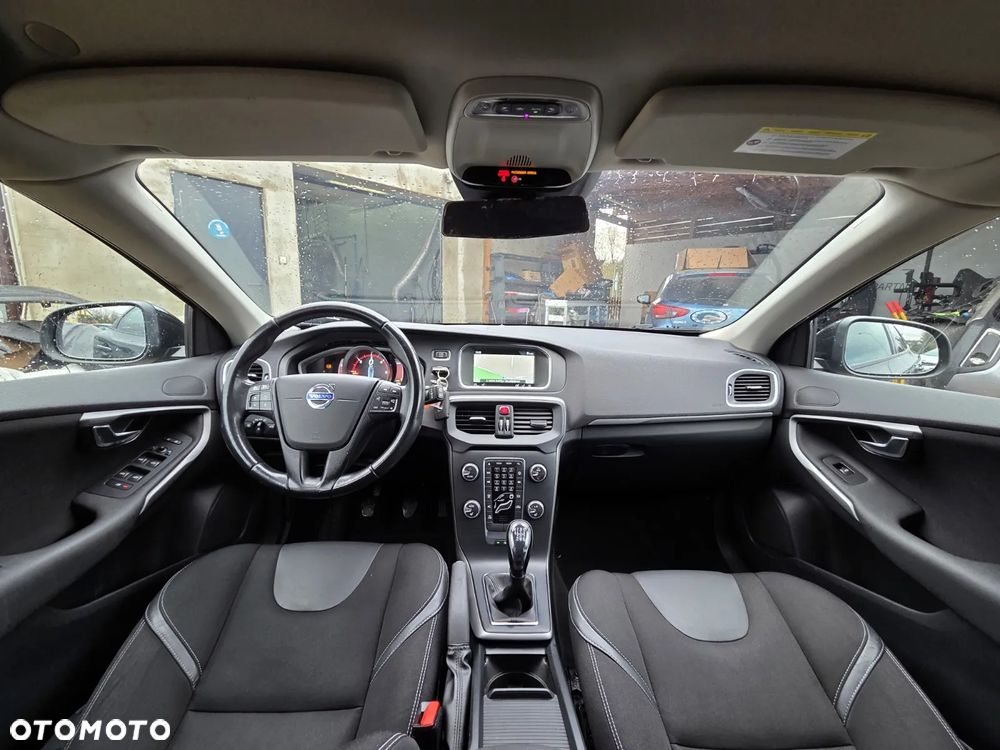 Volvo V40 D2 - 8