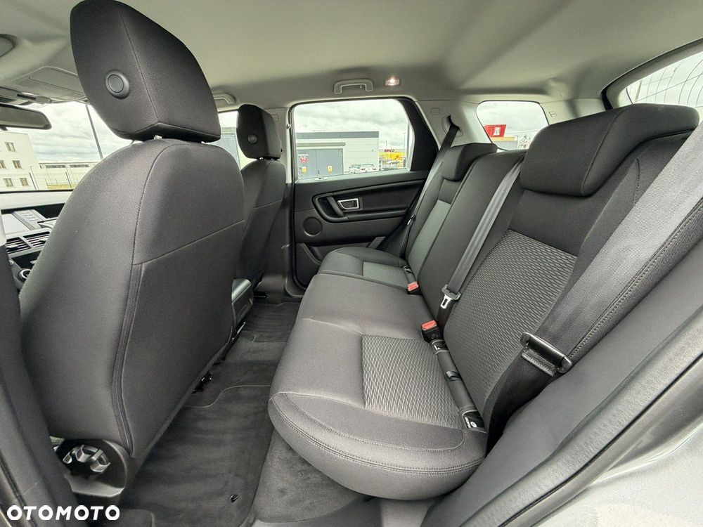 Land Rover Discovery Sport TD4 Dynamic - 30