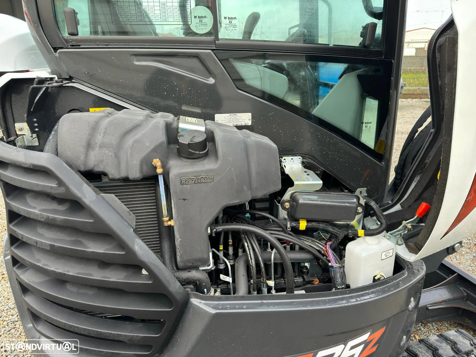 Bobcat E35 Z - Mini-Giratória - 9