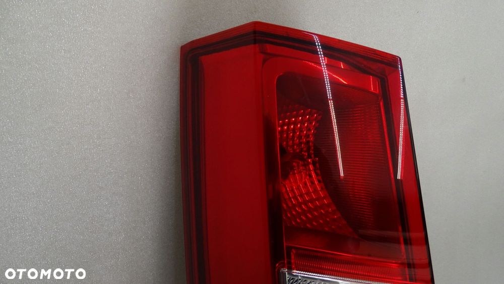 DACIA DOKKER - lampa tylna lewa - 2