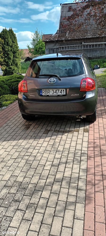 Toyota Auris - 10