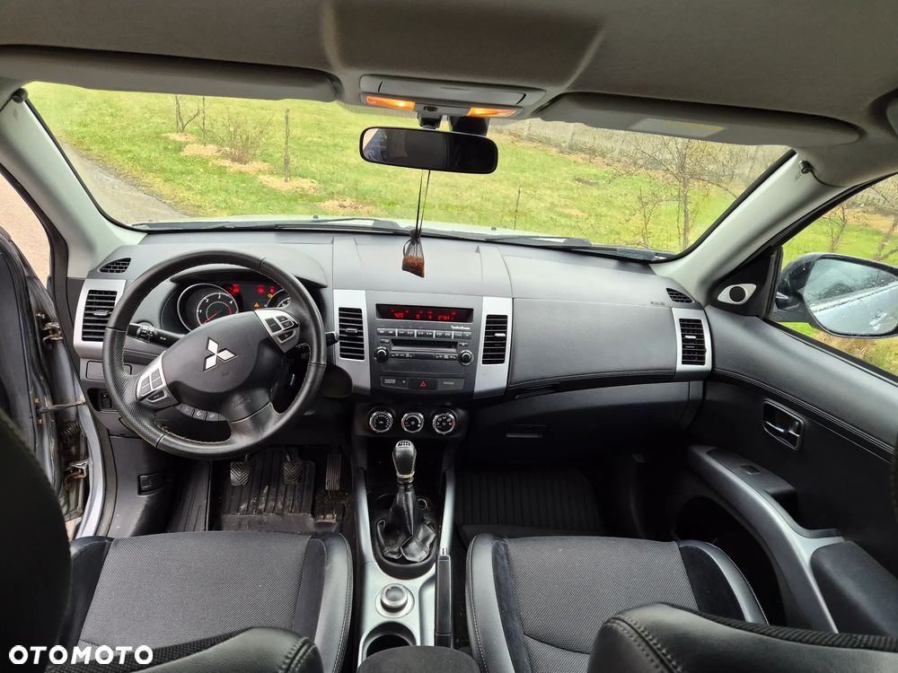 Mitsubishi Outlander 2.2 DID Instyle NAVI EU5 - 4