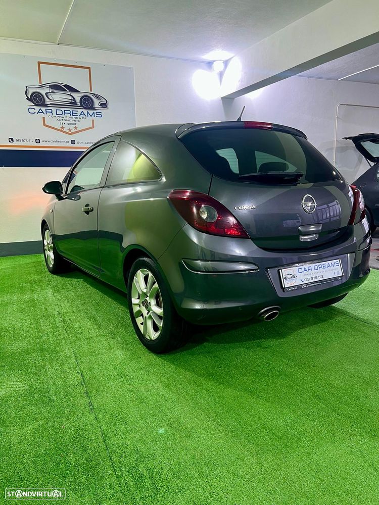 Opel Corsa 1.2 Black Edition - 4