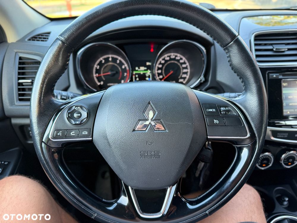 Mitsubishi ASX 1.6 Intense Plus Navi Blue Edition - 35
